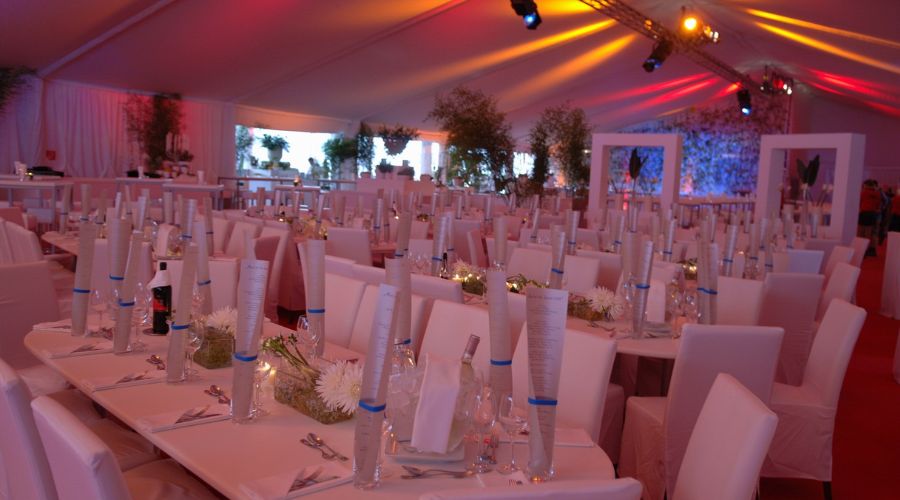 Planung Firmenfest im Zelt